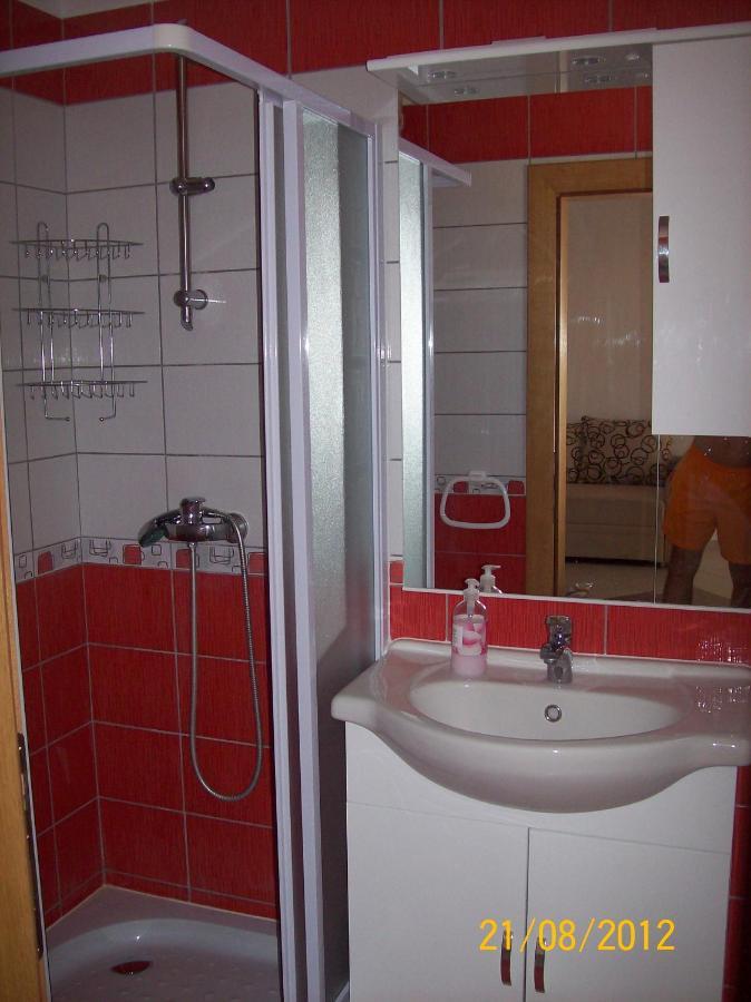 Apartments With A Parking Space Vir - 17422 Екстериор снимка