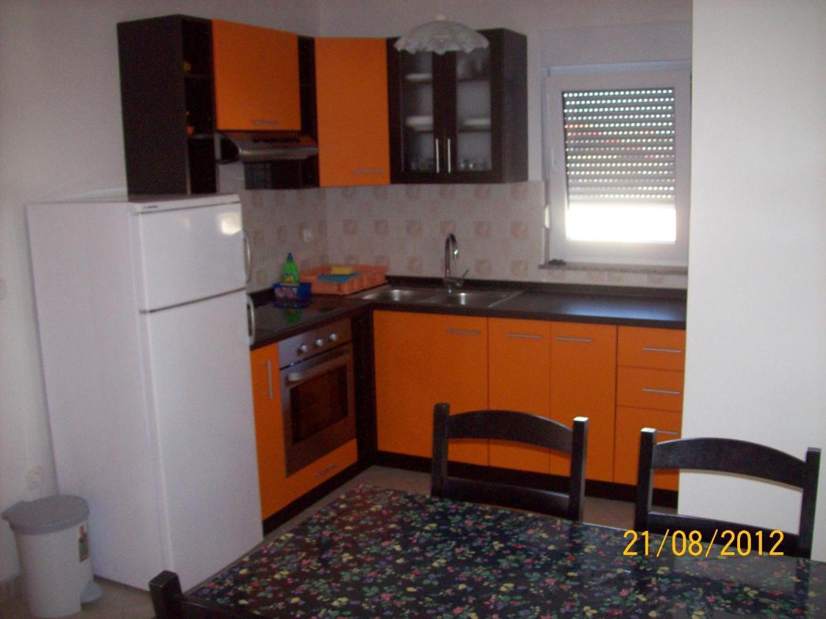 Apartments With A Parking Space Vir - 17422 Екстериор снимка